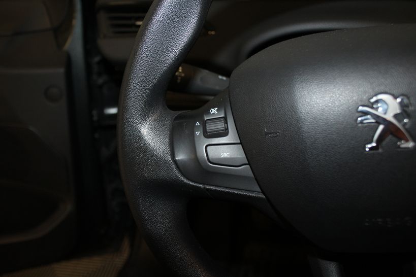 PEUGEOT 208 2016 - Photo n°21