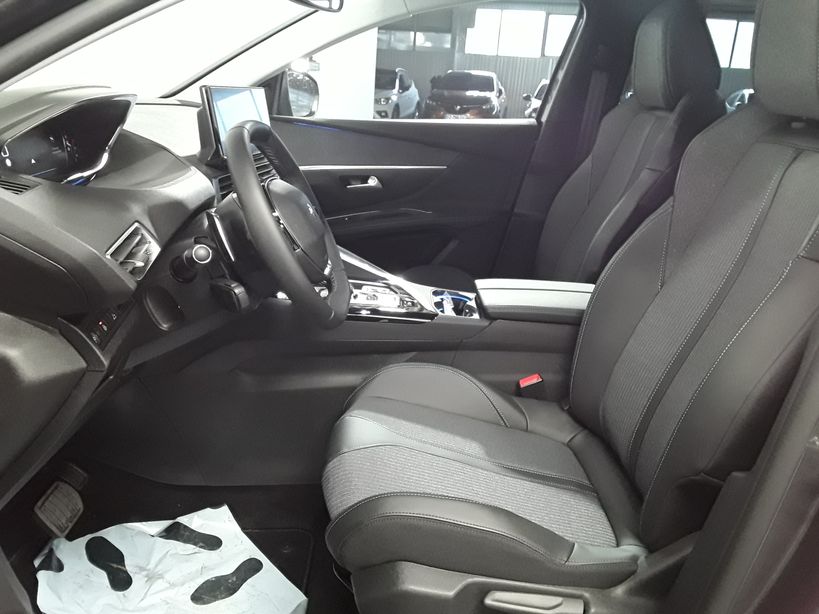 PEUGEOT 3008 2021 - Photo n°12