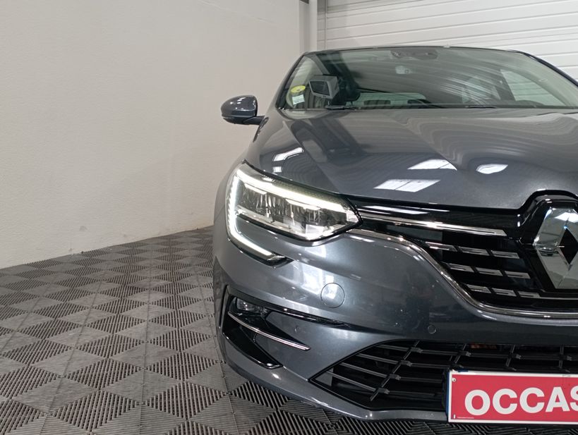 RENAULT MEGANE IV BERLINE 2021 - Photo n°5