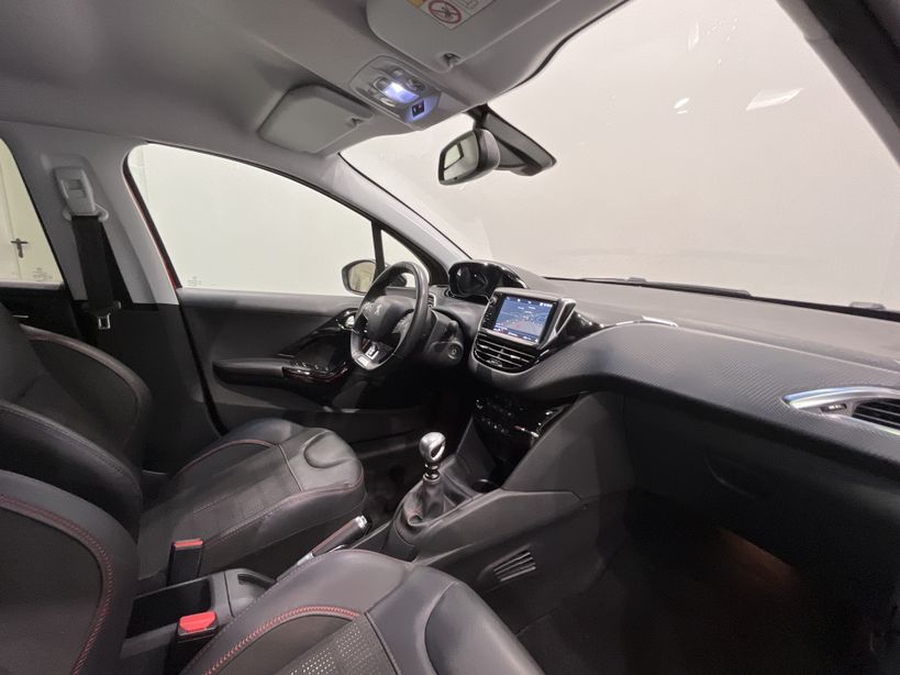PEUGEOT 208 2019 - Photo n°20