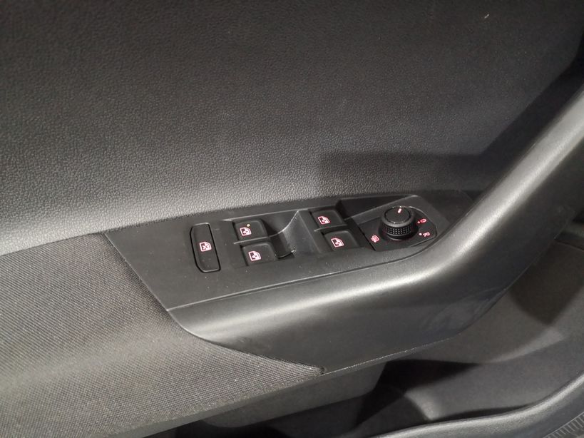 VOLKSWAGEN POLO 2019 - Photo n°15
