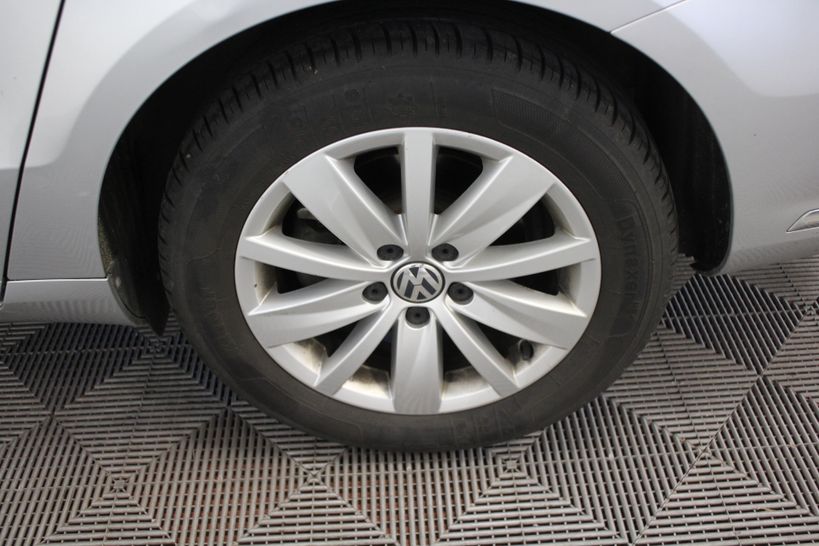 VOLKSWAGEN PASSAT SW BUSINESS 2014 - Photo n°28