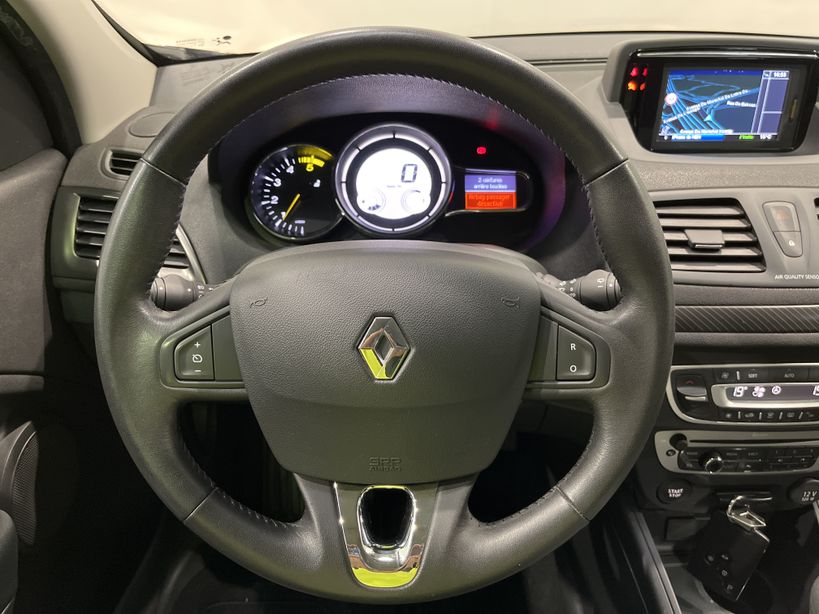 RENAULT MEGANE III BERLINE BUSINESS 2013 - Photo n°11