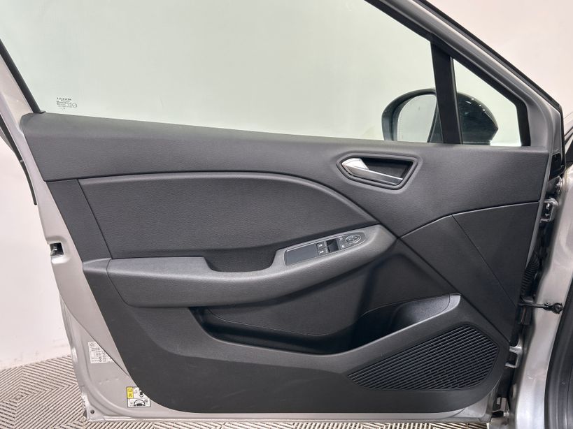 RENAULT CLIO V 2022 - Photo n°27