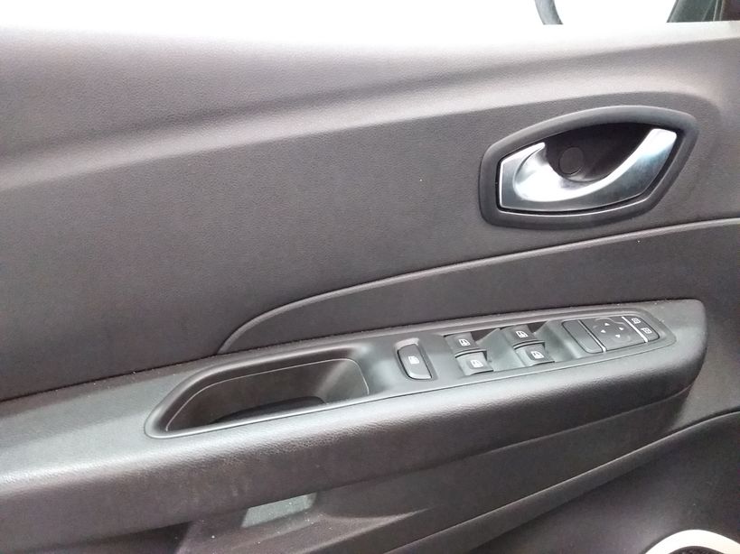 RENAULT CAPTUR 2019 - Photo n°17