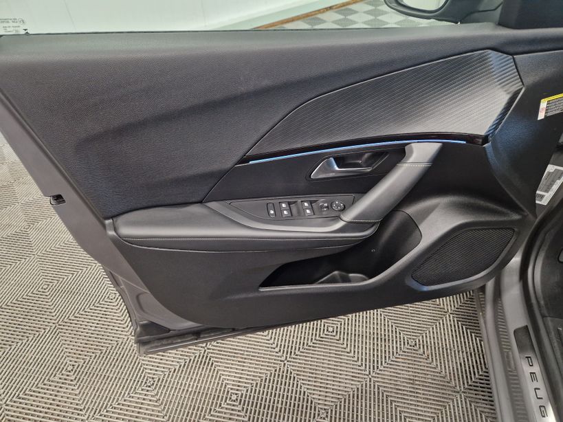 PEUGEOT 2008 2024 - Photo n°11