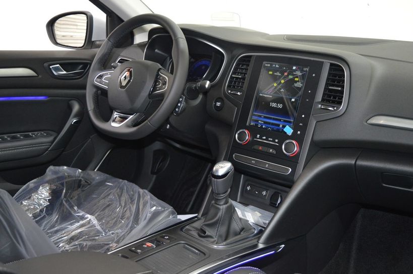 RENAULT MEGANE IV BERLINE BUSINESS 2019 - Photo n°6