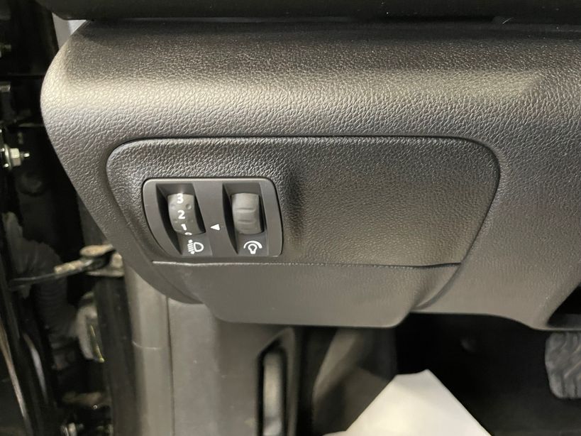 RENAULT MEGANE IV ESTATE 2022 - Photo n°17