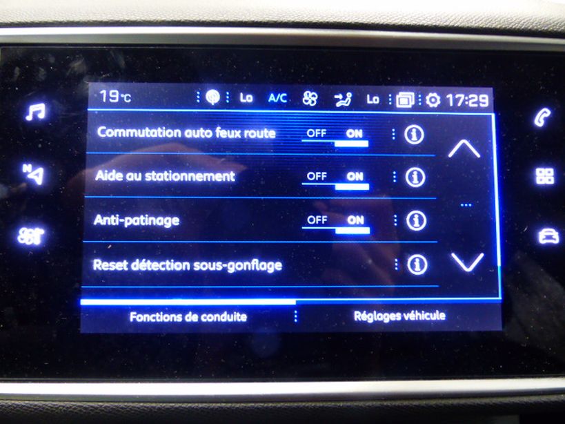 PEUGEOT 308 2021 - Photo n°14