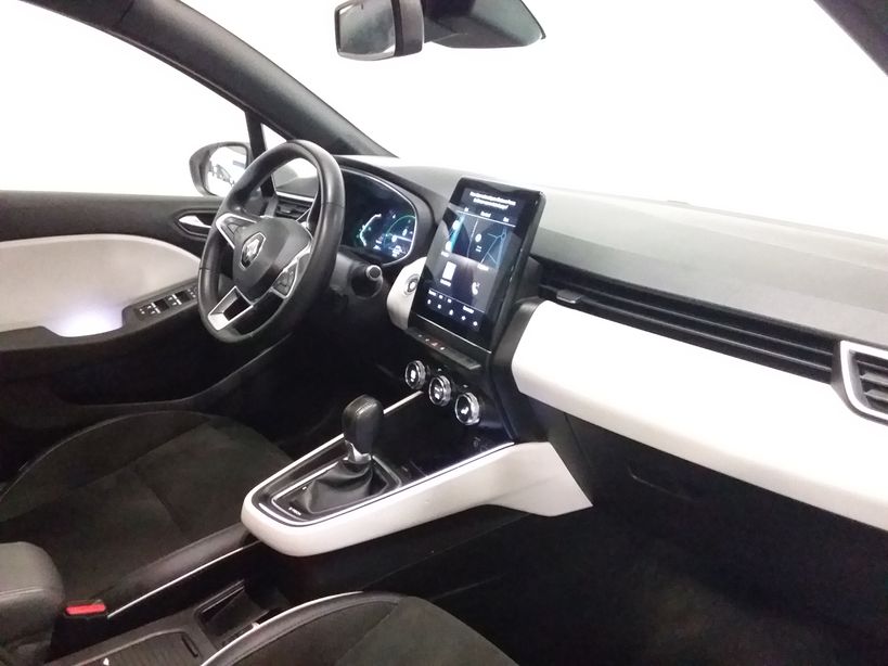 RENAULT CLIO V 2021 - Photo n°8