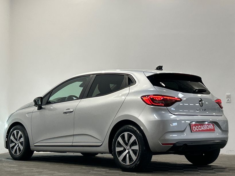RENAULT CLIO V 2023 - Photo n°4