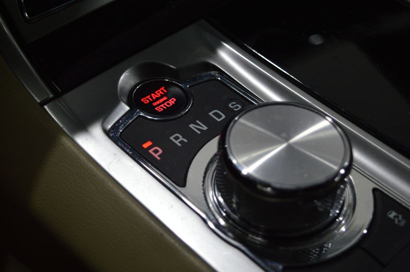 JAGUAR XF 2014 - Photo n°20