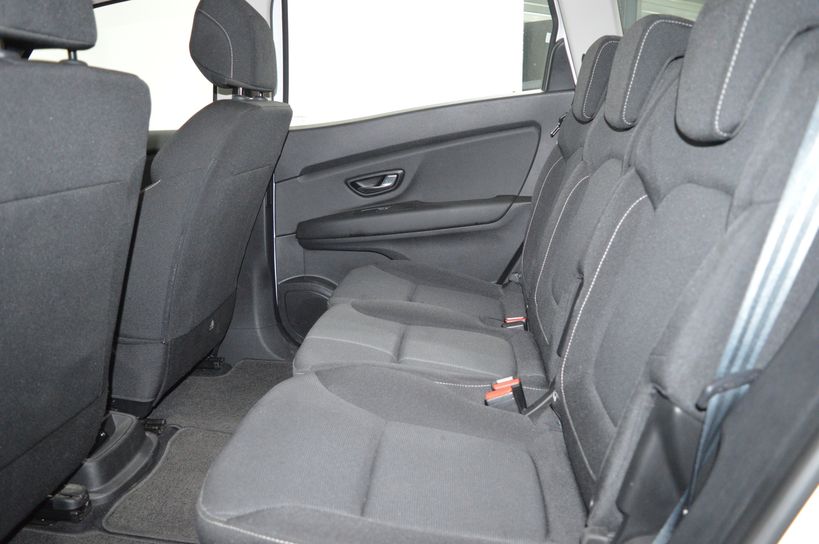 RENAULT GRAND SCENIC IV 2019 - Photo n°10