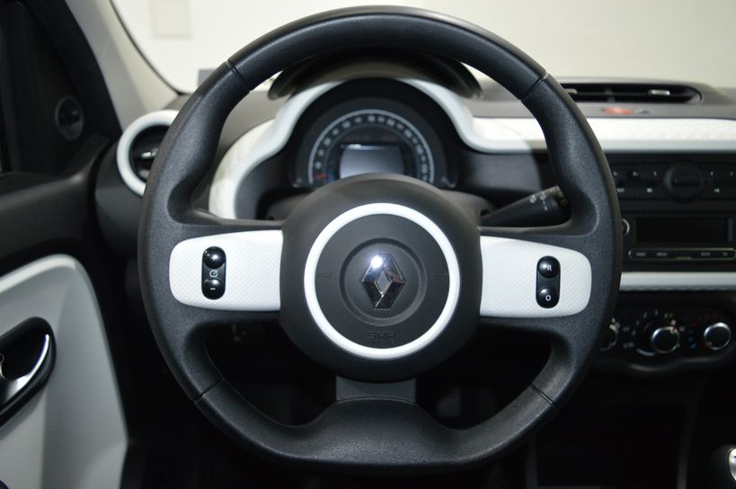 RENAULT TWINGO III 2015 - Photo n°12