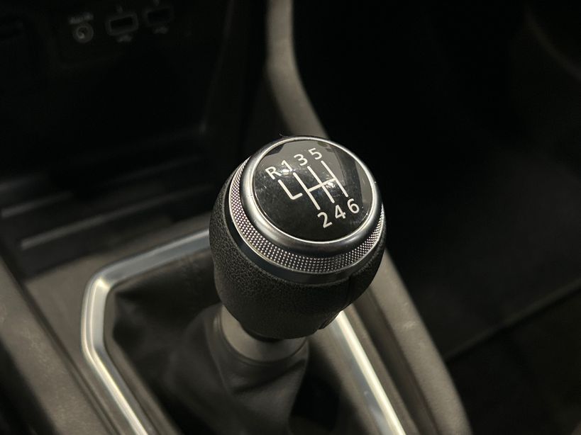 RENAULT CLIO V 2021 - Photo n°17