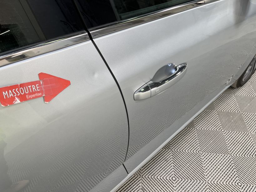 RENAULT MEGANE IV BERLINE 2021 - Photo n°10