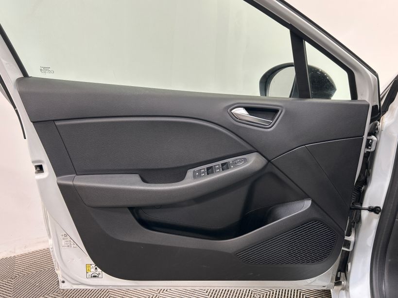 RENAULT CLIO V 2022 - Photo n°29