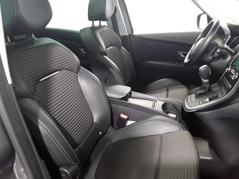 RENAULT SCENIC IV 2018 - Photo n°10