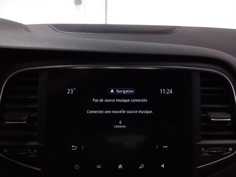 RENAULT MEGANE IV BERLINE 2021 - Photo n°18