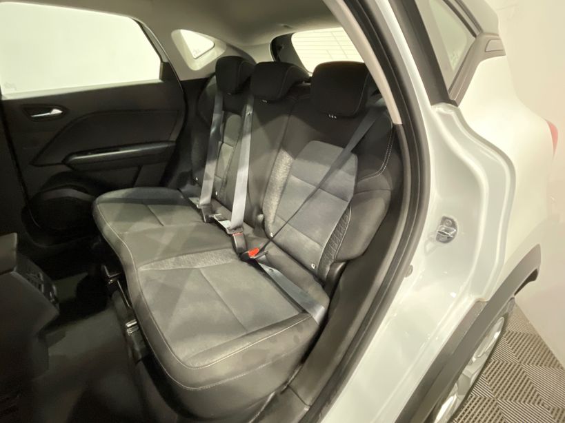 RENAULT CAPTUR 2022 - Photo n°10