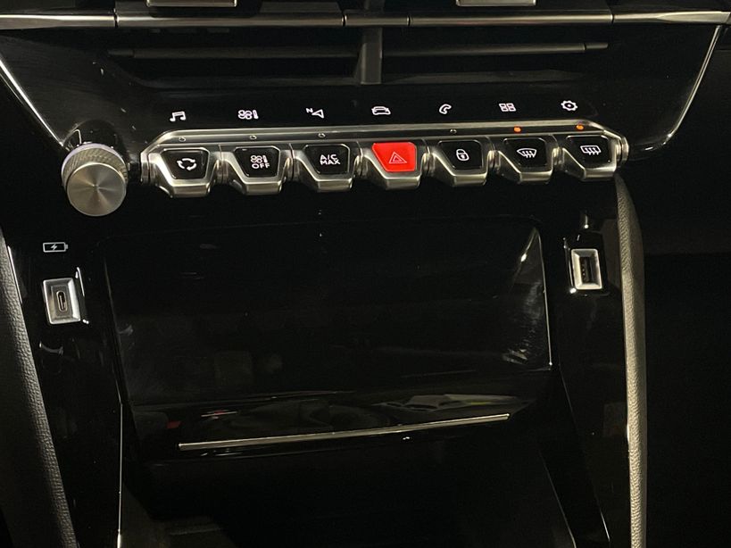 PEUGEOT 2008 2023 - Photo n°18