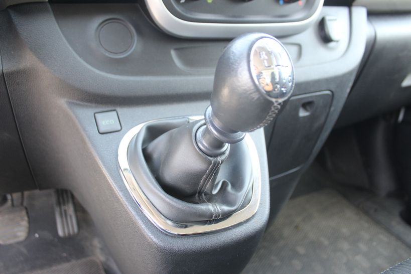 RENAULT TRAFIC III FG 2016 - Photo n°152