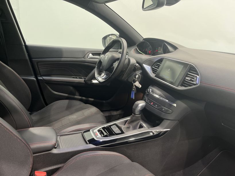 PEUGEOT 308 2018 - Photo n°22