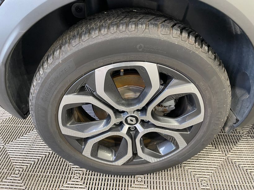 RENAULT CAPTUR 2022 - Photo n°8
