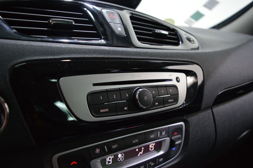 RENAULT SCENIC III 2016 - Photo n°21