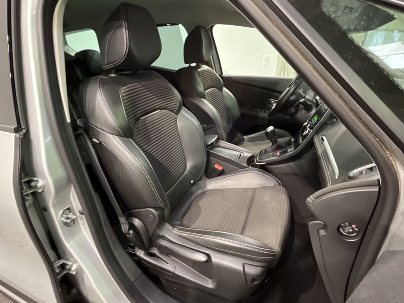 RENAULT GRAND SCENIC IV 2020 - Photo n°44