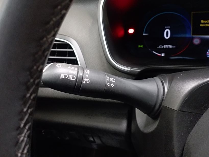 RENAULT MEGANE IV ESTATE 2021 - Photo n°31