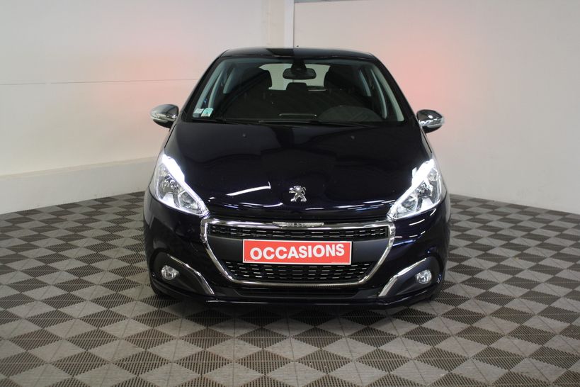 PEUGEOT 208 2015 - Photo n°2