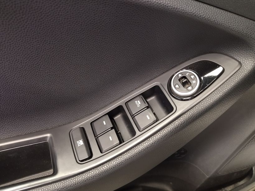 HYUNDAI i20 2015 - Photo n°23
