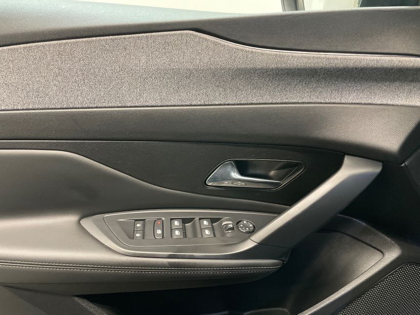 PEUGEOT 308 SW 2023 - Photo n°22