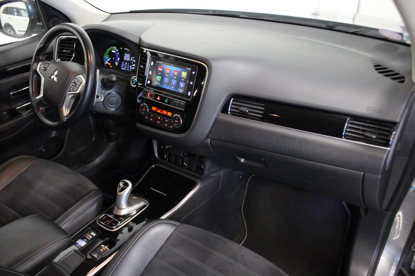 MITSUBISHI OUTLANDER PHEV 2019 - Photo n°7