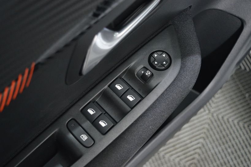 PEUGEOT 208 2022 - Photo n°27