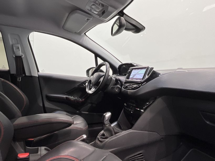 PEUGEOT 208 2017 - Photo n°19