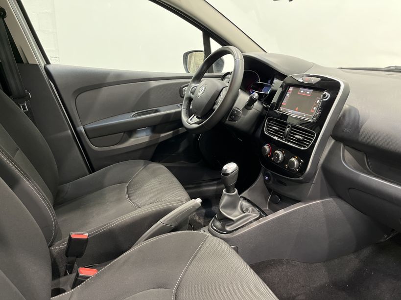 RENAULT CLIO IV 2020 - Photo n°21