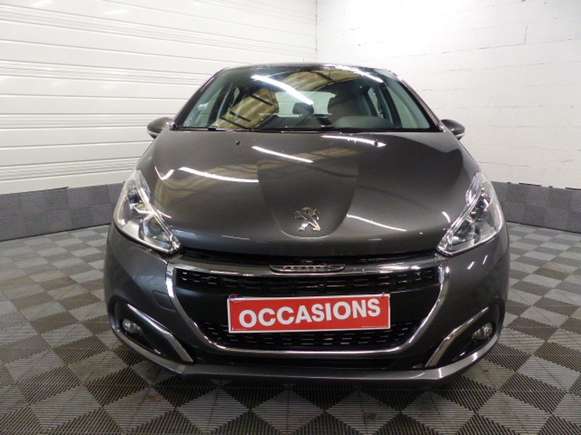 PEUGEOT 208 2019 - Photo n°2
