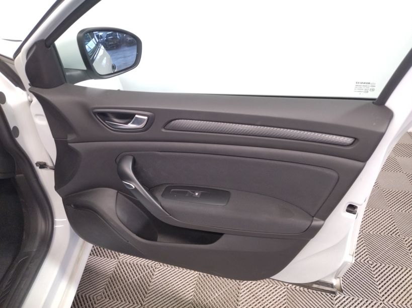 RENAULT MEGANE IV BERLINE BUSINESS 2020 - Photo n°7