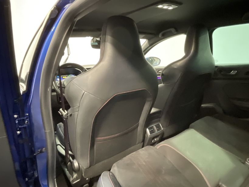 RENAULT MEGANE IV BERLINE 2021 - Photo n°35