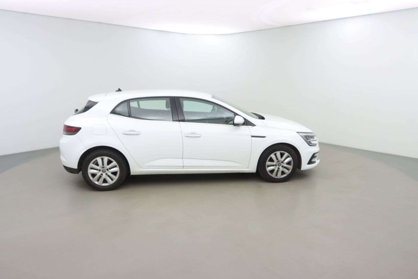 RENAULT MEGANE IV BERLINE 2021 - Photo n°4