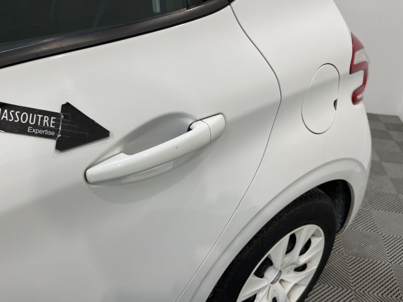 PEUGEOT 208 2015 - Photo n°29