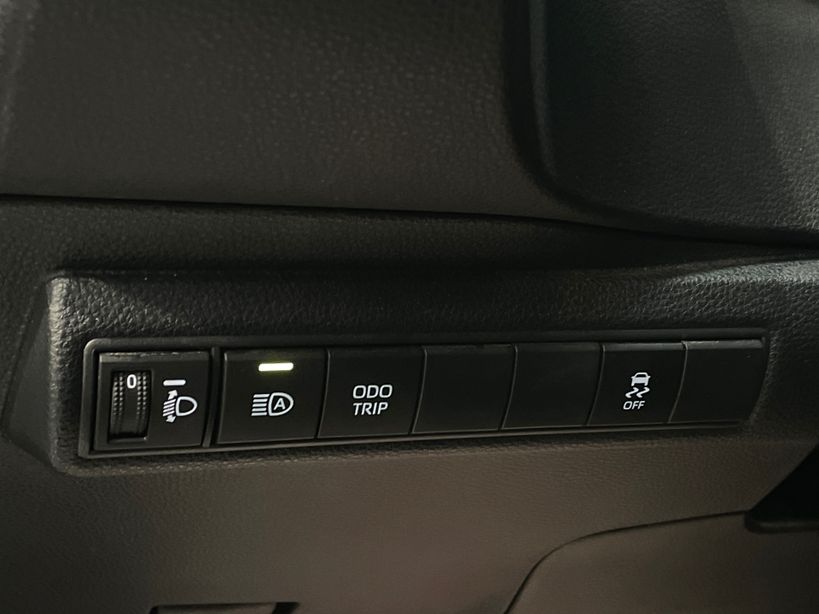 TOYOTA COROLLA TOURING SPORTS HYBRIDE 2023 - Photo n°35