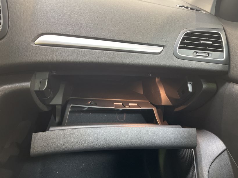 RENAULT MEGANE IV BERLINE 2021 - Photo n°24