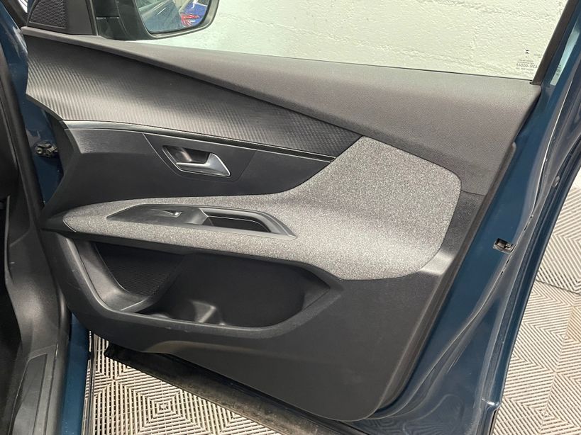 PEUGEOT 3008 2023 - Photo n°28