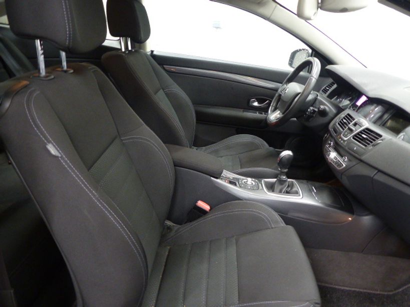 RENAULT LAGUNA COUPE 2011 - Photo n°4