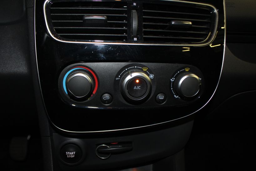RENAULT CLIO IV BUSINESS 2018 - Photo n°16