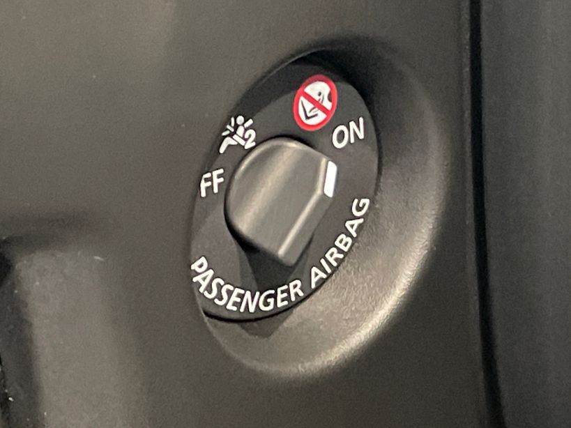 RENAULT MEGANE IV BERLINE 2021 - Photo n°43