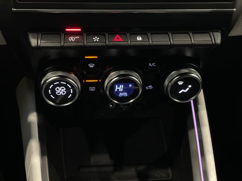 RENAULT CLIO V 2022 - Photo n°17